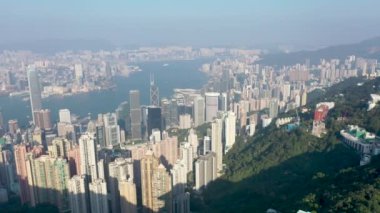 HK 'deki Victoria Peak' te yönetici daireleri. 09 Ekim 2019