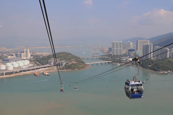 23 Nov 2019 Téléphérique Ngong Ping avec Chek Lap Kok aéroport à ba — Photo