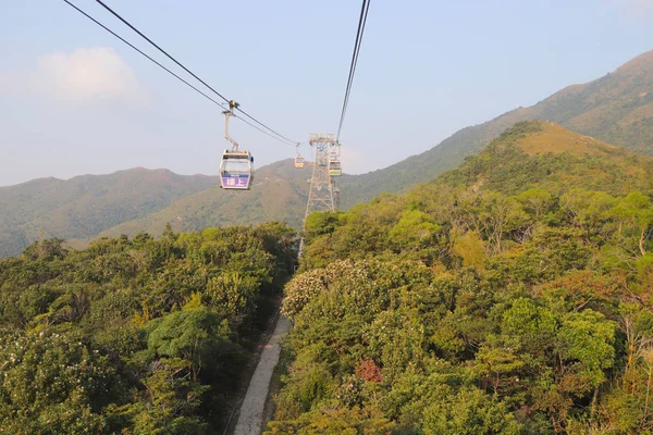 23 Nov 2019 Seilbahn Ngong Ping, Hongkong tagsüber — Stockfoto