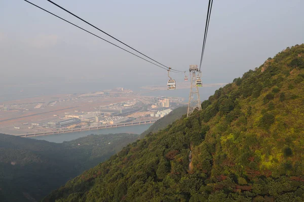 23 Nov 2019 Seilbahn Ngong Ping, Hongkong tagsüber — Stockfoto