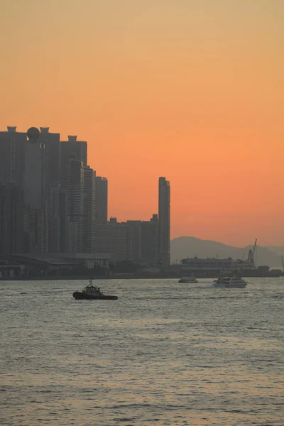 Piękny kolorowy zachód słońca w kanale sulpur, Hongkong miasta — Zdjęcie stockowe