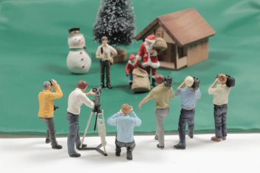 Film çekim ekibinin mini figürü. 