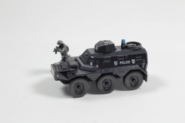 Swat ve Polisle Min Polis Arabası.