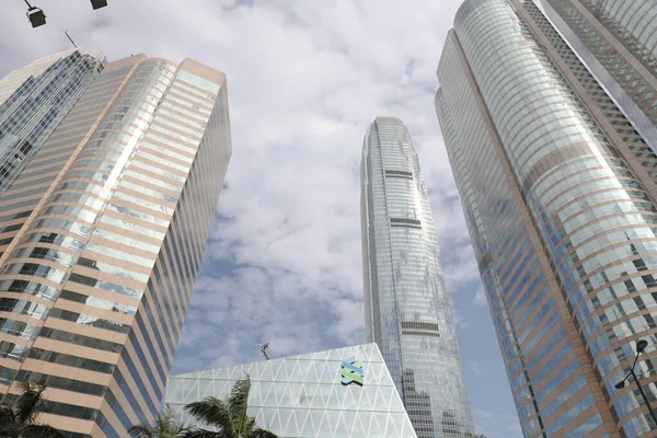 9. prosince 2019 image moderních kancelářských budov ve středním Hongkongu — Stock fotografie