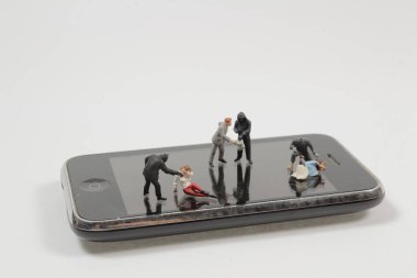 Kasalı bir figür hırsızı.. 