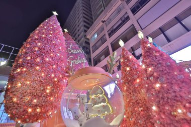 27 Aralık 2019 'da turistler Harbour City alışveriş merkezini ziyaret etti. C Limanı