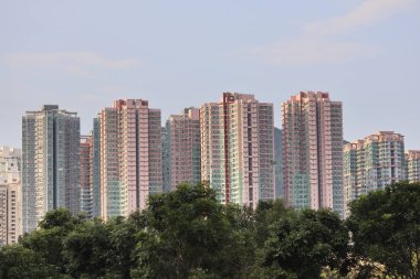 28 Ocak 2020 Hang Hau bölgesi, TKO Hong Kong. Şehrin aşağısında, 