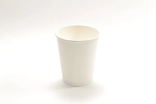 Білий паперовий Кубок, Біла чашка. — стокове фото