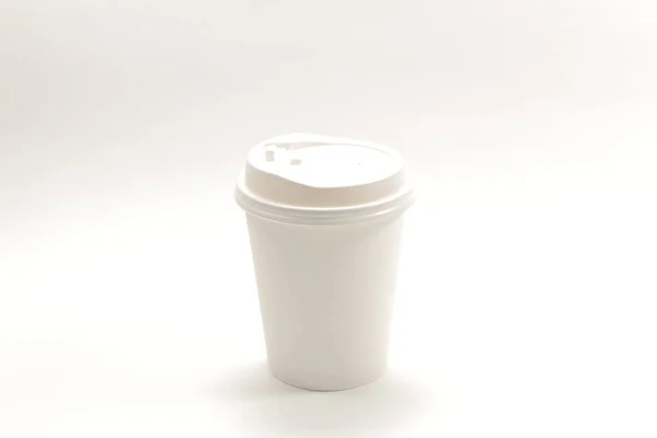 Білий паперовий Кубок, Біла чашка. — стокове фото