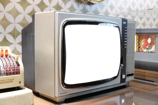 An Retro old TV screen receiver on table — Stock Photo, Image