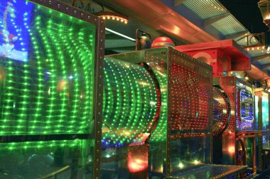 20 Kasım 2008 TST Hong Kong 'da yılbaşı ışıklandırması. TST Hong Kong 'da yılbaşı ışıklandırması