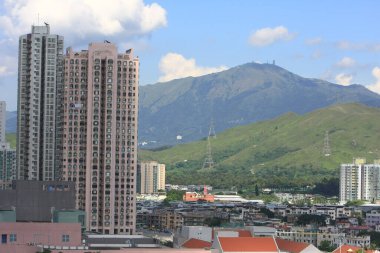 21 Haziran 2008 'de Pak Nai bataklıklarında güneş battı. Hong Kong.