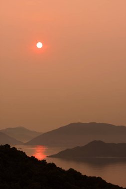 Port Shelter sai kung 'un güneş doğuşu 26 Temmuz 2008 