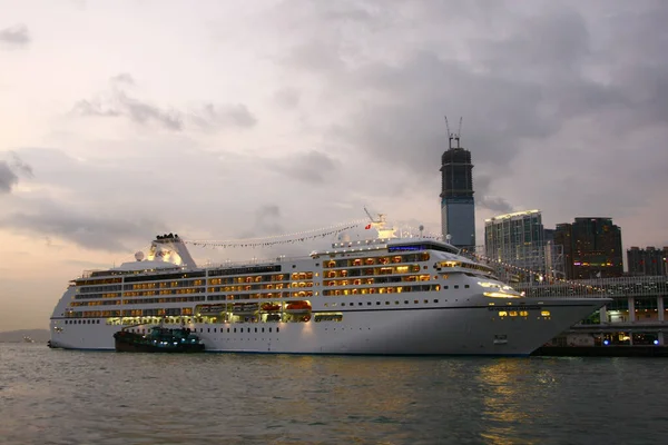 Statek Wycieczkowy Zadokował Ocean Terminal Października 2008 — Zdjęcie stockowe