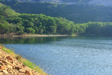 Ada rezervuarı, Sai Kung, Hong Kong. 16 Kasım 2008