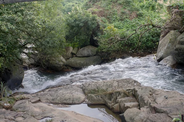 Bella Cascata Nel Piccolo Sentiero Delle Hawaii Tseung Kwan Giugno — Foto Stock