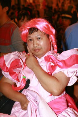 Lan Kwai Fong hk 'da Cadılar Bayramı gecesi. Lan Kwai Fong Cadılar Bayramı, Hong Kong 31 Ekim 2008