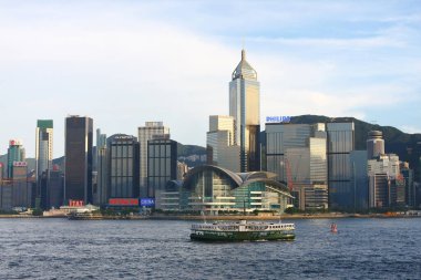 Feribot servis operatörü, Hong Kong 'da turistik bir yer. 2 Ağustos 2008