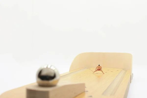 Standing Sumo Bowling Board — Stock Photo, Image