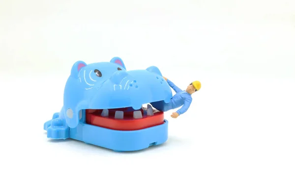 Diversão Mini Figura Verificando Brinquedo Mecânico — Fotografia de Stock