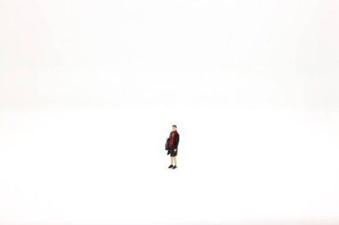 10 Nisan 2020 İş Planlama Konsepti. Ayakta duran iş adamı figürü