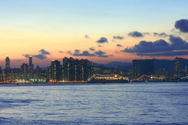 Gün batımında Hung Hom, Hong Kong. 24 Temmuz 2008