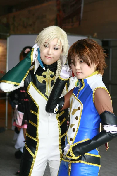 4 Ekim 2008 'de Japonya Cosplay Festivali' ndeki karakterler olarak Cosplayer
