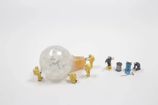 Innovation theme, the mini figure with the light bulb