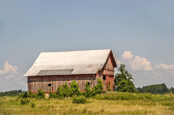 Faded Red Barn — Stock Photo, Image