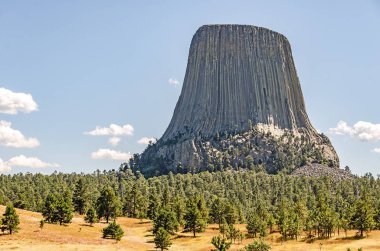 Şeytani Kule Renklerin Çeşitliliğini Gösteriyor