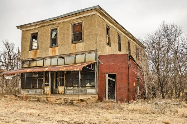 Antigua tienda ahora abandonada — Foto de Stock