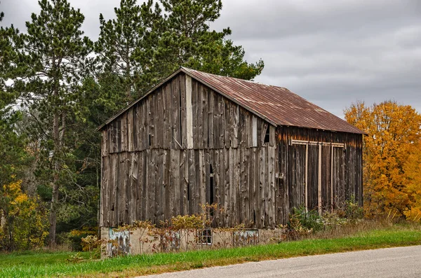 Amazing Textures and Wood On this Barn — Stock Photo, Image