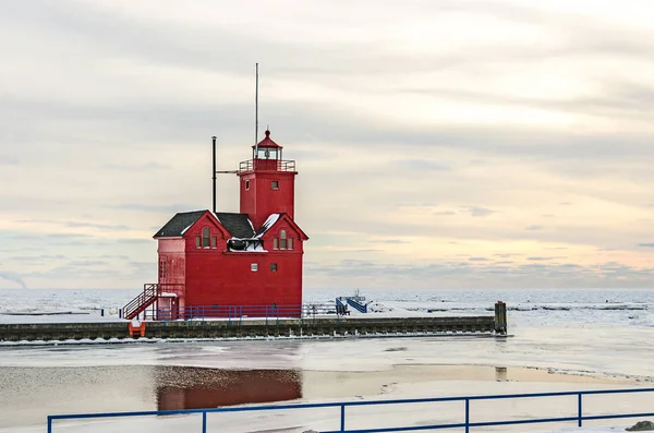Hollanda Michigan 'da Büyük Kızıl olarak bilinen Deniz feneri Telifsiz Stok Fotoğraflar