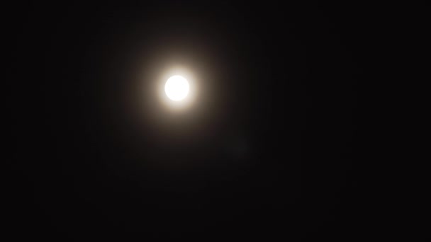 Pleine lune la nuit sans nuage — Video