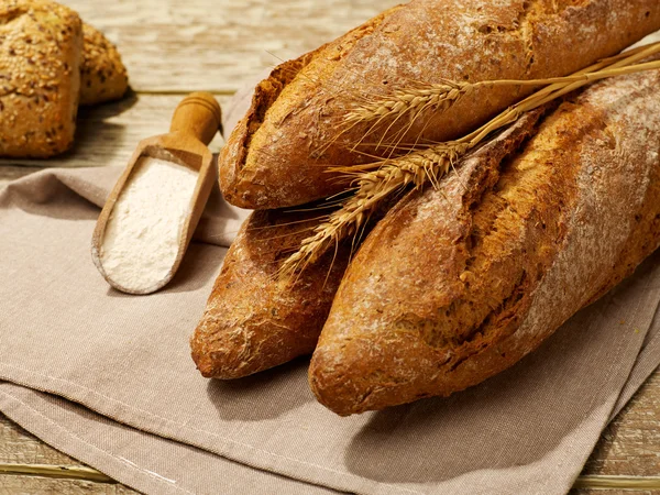 Pâine proaspătă aproape — Fotografie, imagine de stoc