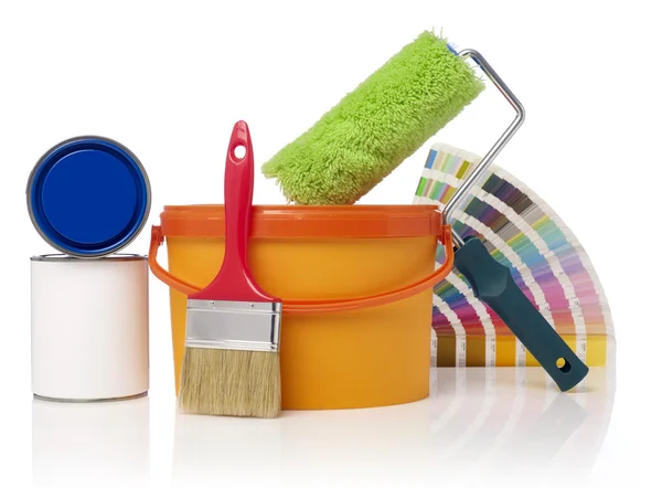 Paint roller, paint bucket and paint cans — Stock Photo, Image