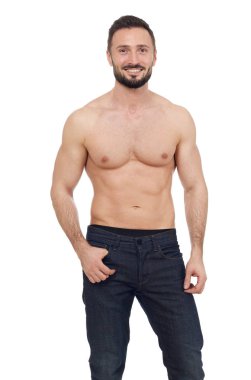 gömleksiz genç adam