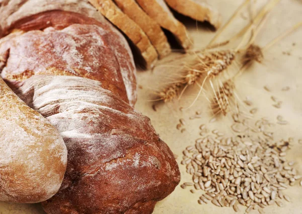 Primo piano del pane rustico — Foto Stock