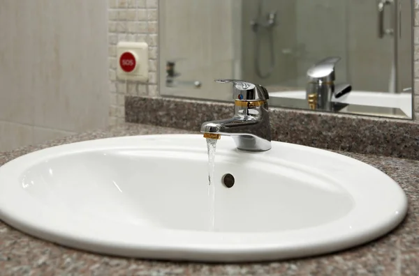 Wash sink in a bathroom — Stock Photo, Image