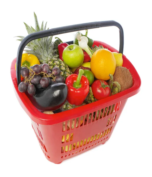 Cesta de compras com frutas e legumes — Fotografia de Stock