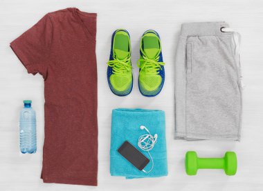 Yukarıdan spor giyim