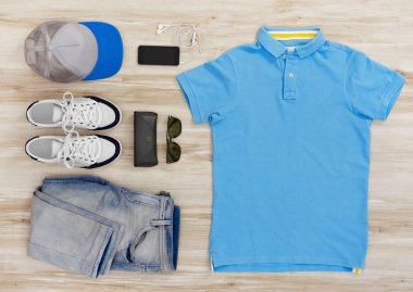 Yukarıdan yaz giyim