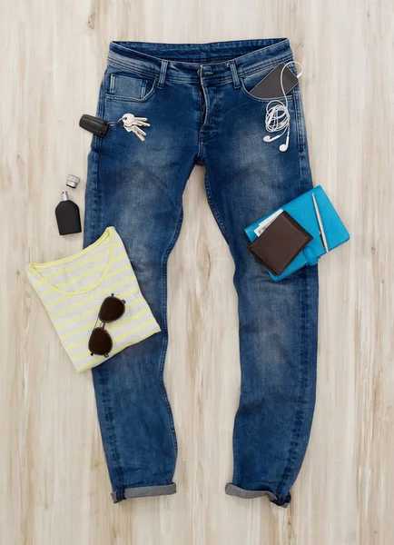 Jeans und Accessoires — Stockfoto