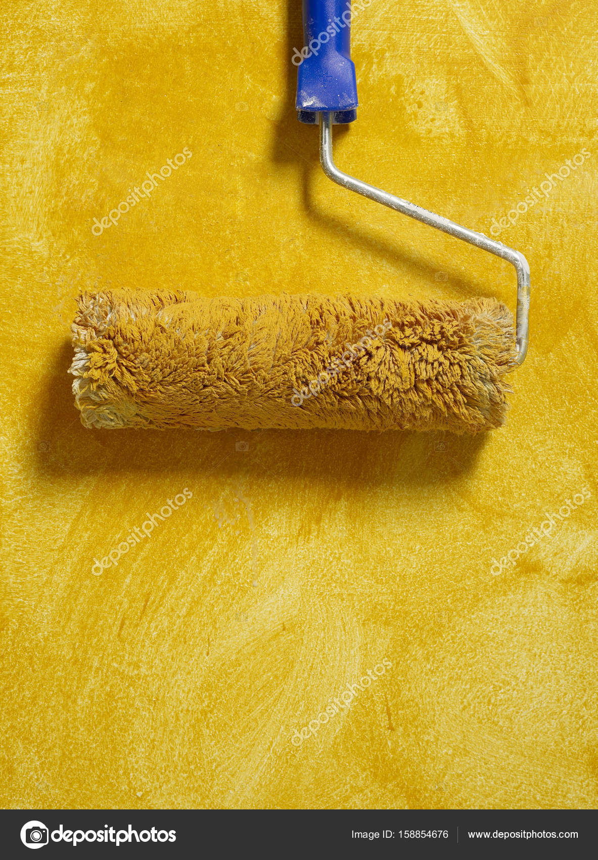 Time to repaint Stock Photo by ©Goir 158854676