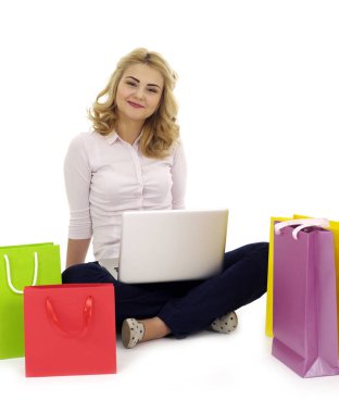 Online alışveriş eğleniyor