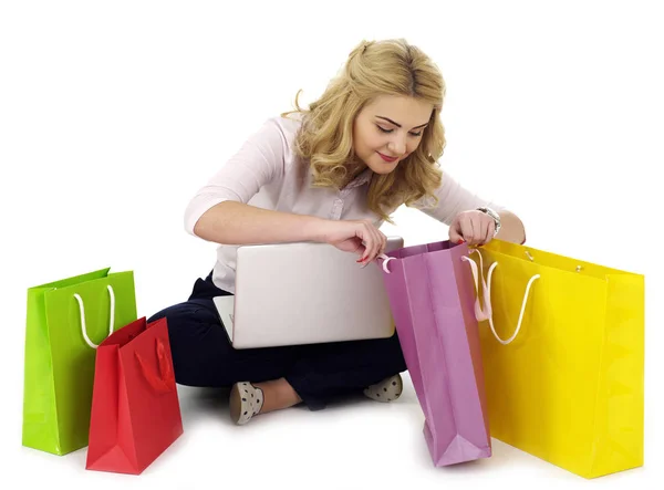 Chica entusiasta con bolsas de compras — Foto de Stock