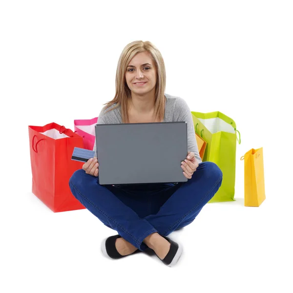Flicka shopping från laptop — Stockfoto