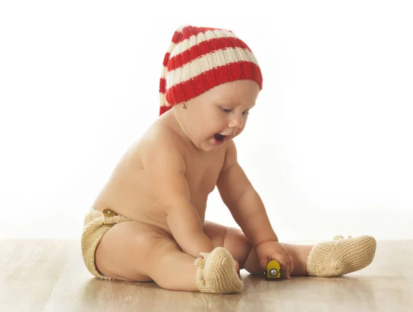 床で遊んで赤ちゃん — ストック写真