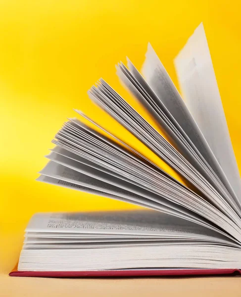 Pages close-up on yellow — Stock Photo, Image