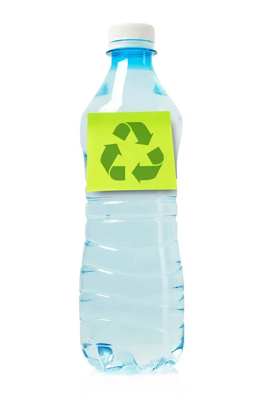 Переработанная пластиковая бутылка — стоковое фото